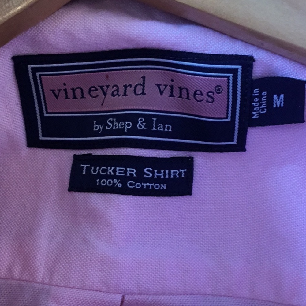 Men’s Vineyard Vines Pink Oxford Tucker Shirt - Picture 6 of 6